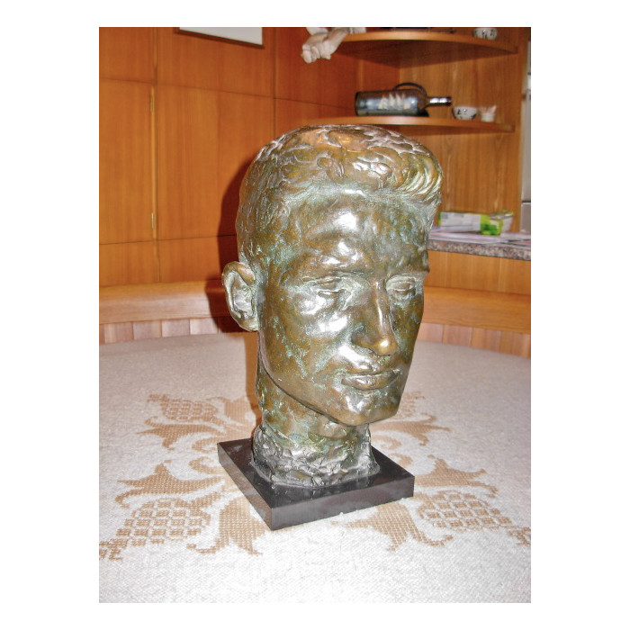 Buste de Urs Schnider