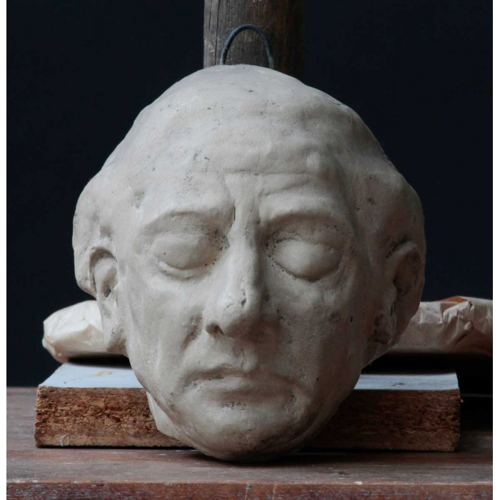 Masque de mon père les yeux fermés
