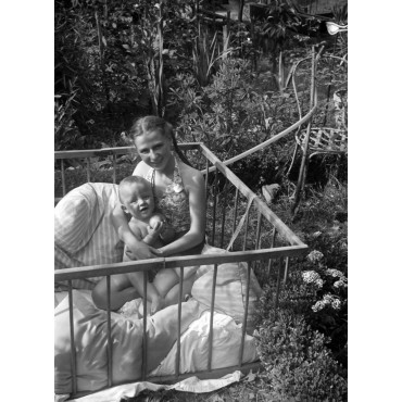 Charles et Jeanne au jardin