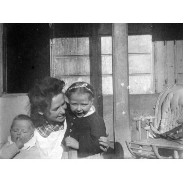 Monique, Jeanne et Geneviève