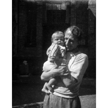 Stéphan et Geneviève, 1945