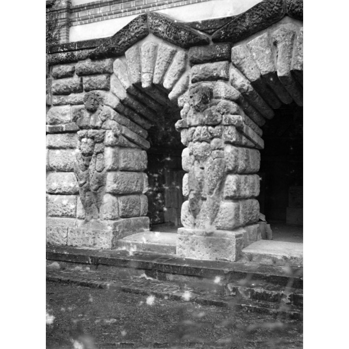 Fontainebleau, la grotte du Jardin des Pins
