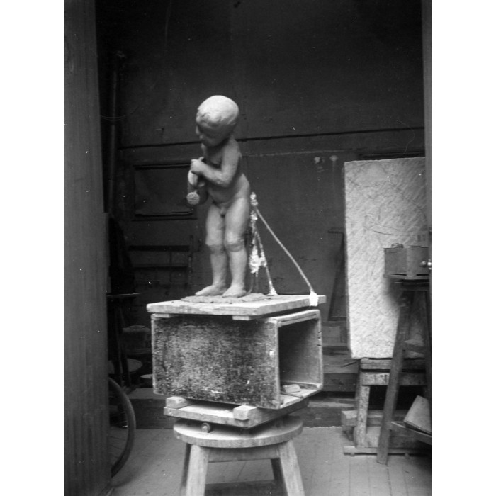 L'enfant à l'arrosoir ou Fontaine de Matignon