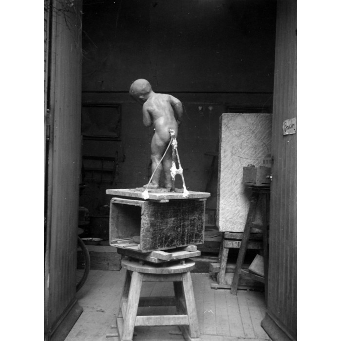 L'enfant à l'arrosoir ou Fontaine de Matignon