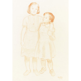 Deux enfants filles debouts de face