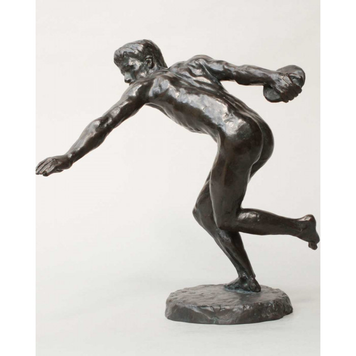 Etienne lançant le disque