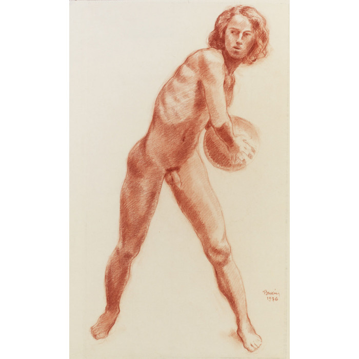 Adolescent garçon nu, debout, de face, tenant un ballon