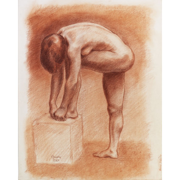 Femme nue tenant son pied