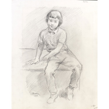 Portrait d'enfant assis