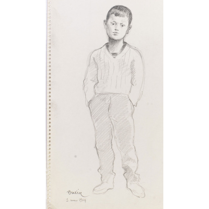 Portrait d'enfant habillé en pied