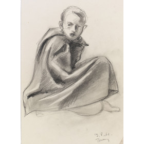 jeune garçon drapé assis