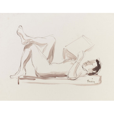 Adolescent garçon nu couché lisant