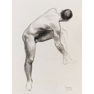 Homme nu trois quart face se touchant le pied