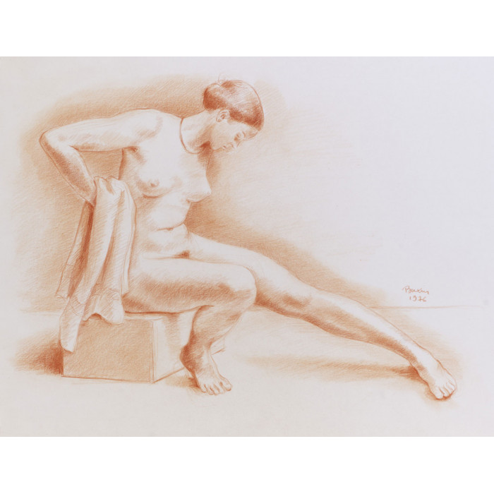 femme nu assis de profil serviette à la main