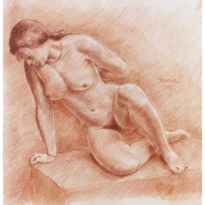 Femme nu de face assis