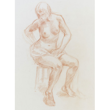 Femme nue assise de face tenant un linge sur sa cuisse